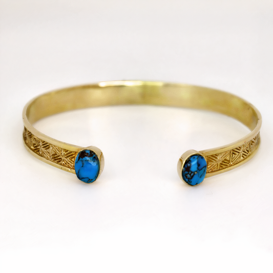 Turquoise pattern bracelet